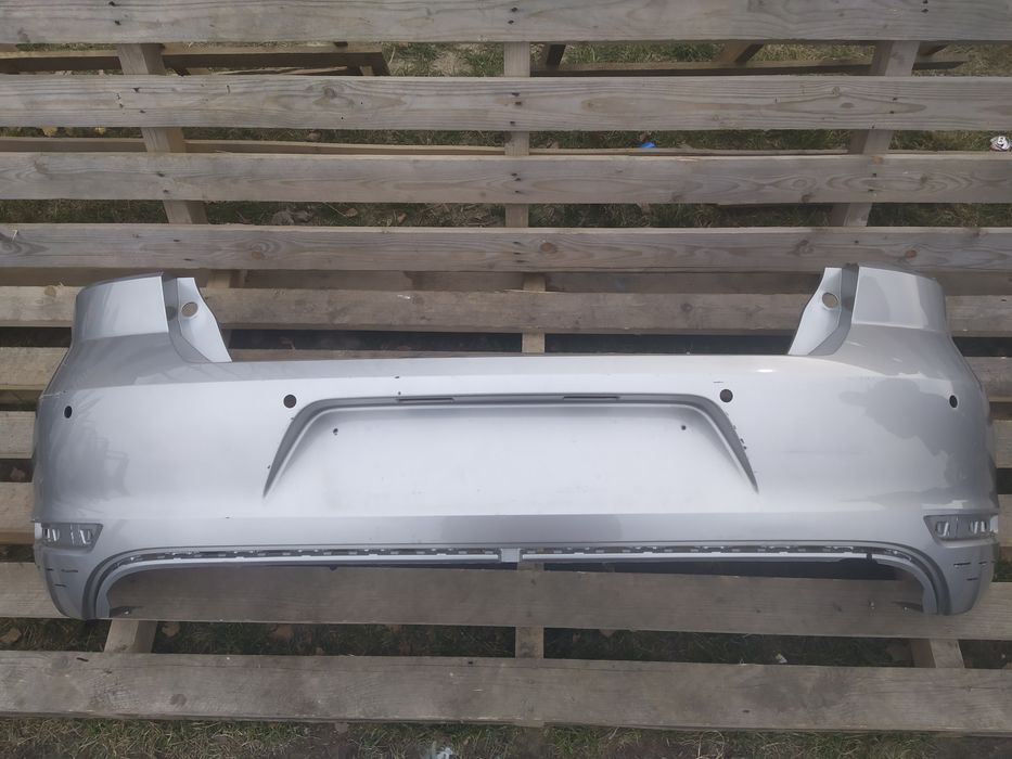 VW Golf VI 6 Cabrio 5K7 zderzak tył tylny PDC