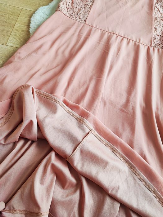 Elegancka rozkloszowana sukienka na wesele chrzciny plus size