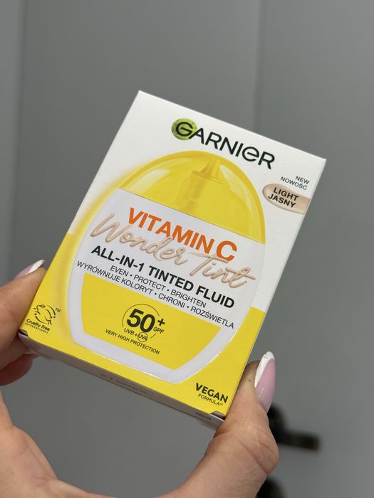 Wonder Tint Vitamin C Garnier NOWY ! Spf 50, odcien Light
