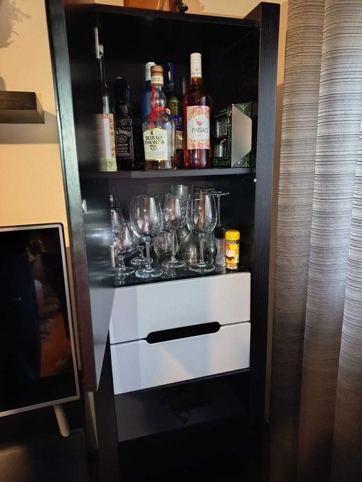 Conjunto de Móveis de Sala – Carvalho Preto e Lacado Cinza