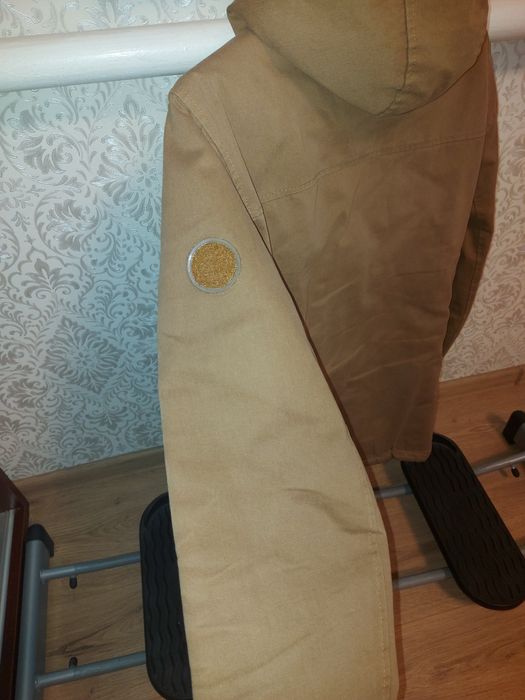 Продам чоловічу куртку парку