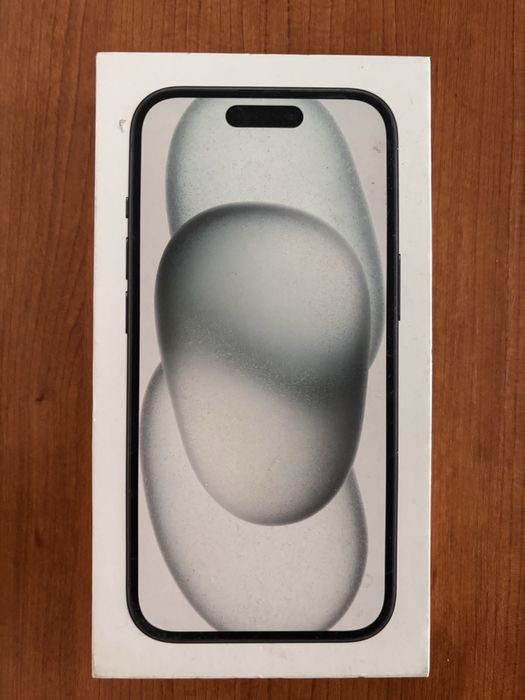 iPhone 15 - 128 GB - Black