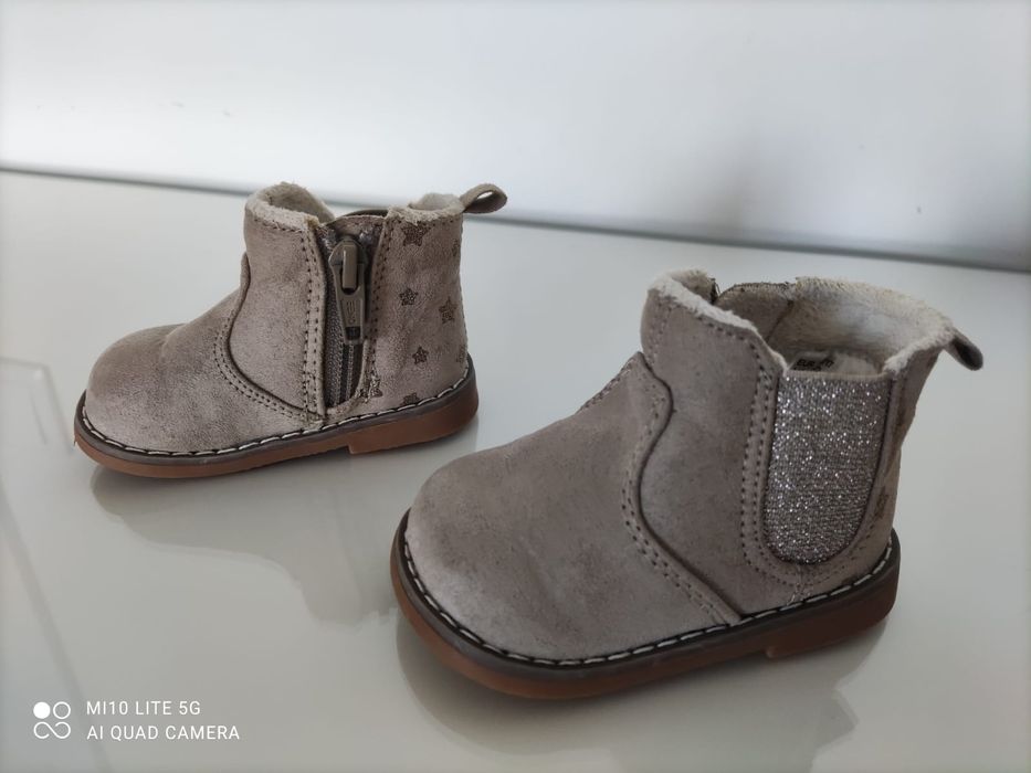 Botas - Tamanho 16-17