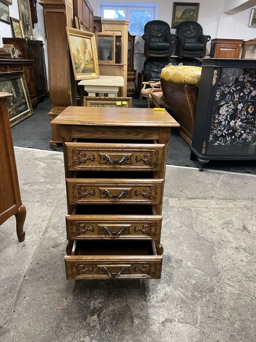 Szafka Ludwikowska/Raty