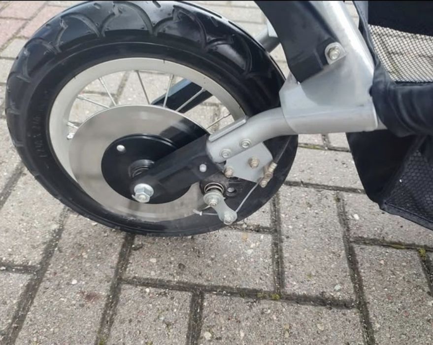 Wózek dziecięcy trójkołowy spacerówka