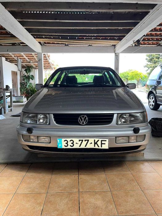 VW Passat 1Limousine (sedan) GL 1.9T – 1997 | Excelente Estado (Para Peças/Reparação)