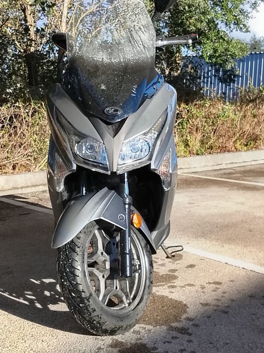 Kymco KSR 125 – Económica e Ideal para Cidade | 2.300€ Negociável