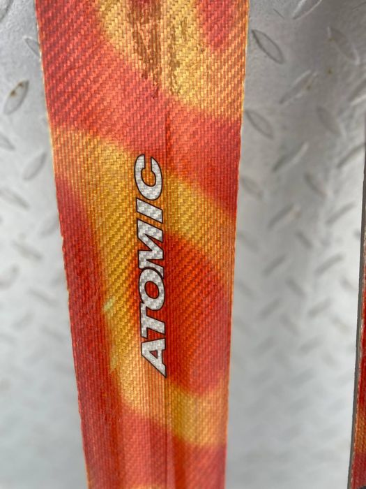 Продам гірські лижі Atomic Beta Ride  з кріпленнями