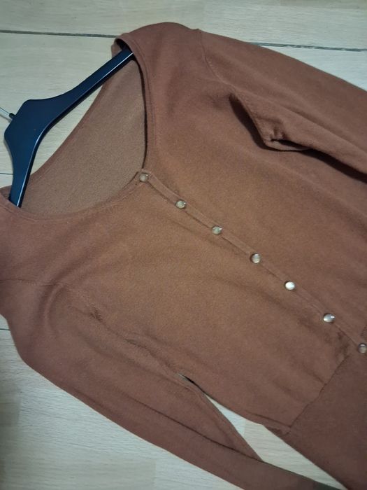 Sweter  damski brązowy