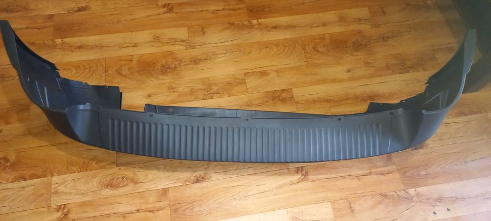 Продам накладки на двері та арки задній бампер