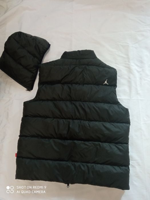 Пуховой жилет мужской Jordan XS-2XL безрукавкДжордан с капюшоном и без