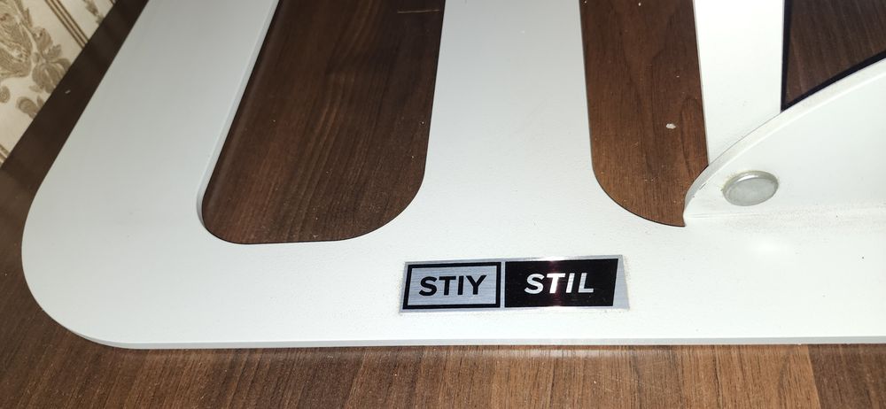 Накладка на стаціонарний стіл для роботи стоячи Solid by STIYSTIL