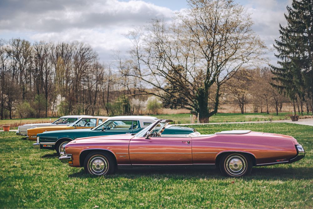 Klasyk | Auto | Samochód do ślubu i na wesele | Sesje | Limuzyna