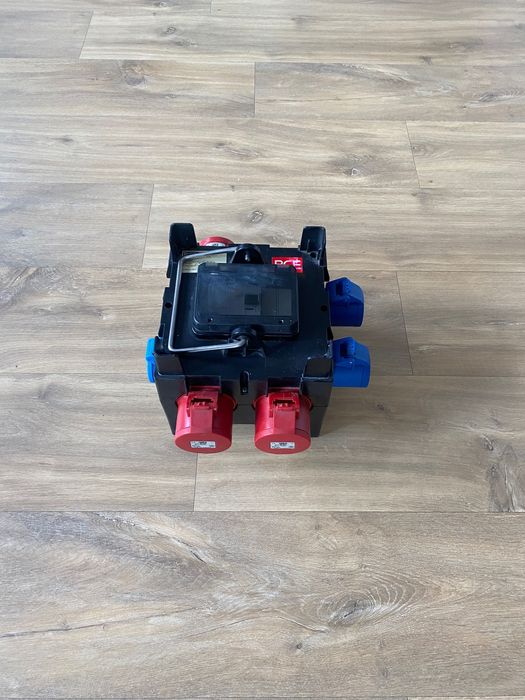 Przenośna rozdzielnia elektryczna 400v/230v