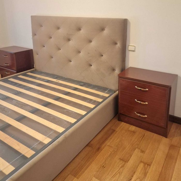 Camas De Casal Estofadas Top de Gama 190x140m Estrado Incluído 199€ !!