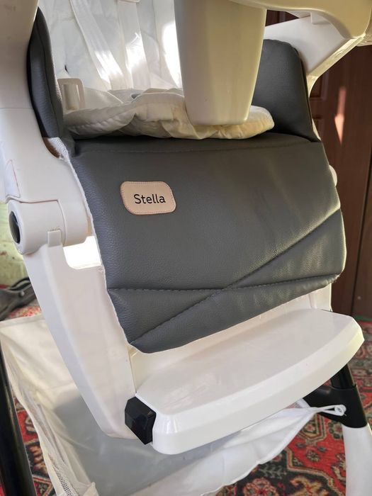 Дитячий стільчик для годування Carello Stella