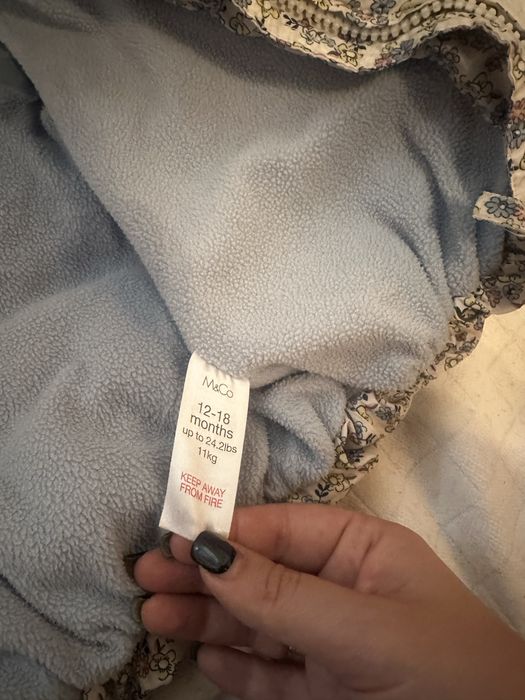 Курточка для дівчинки на 12-18 місяців