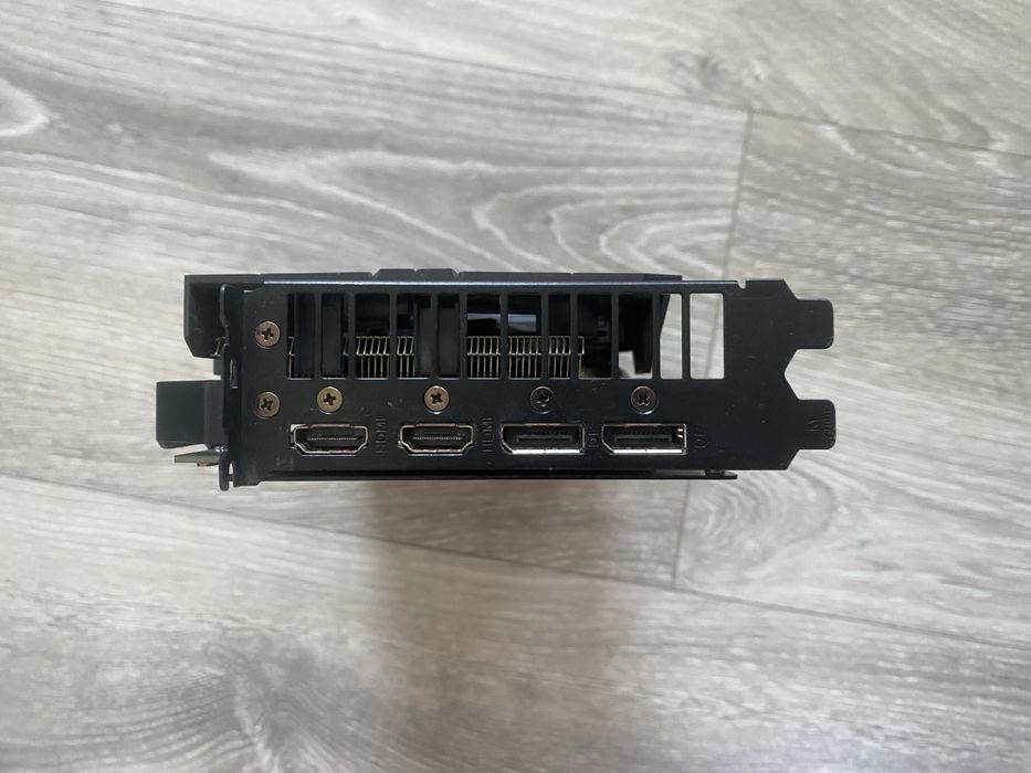 Відеокарта GTX 1650 super asus rog strix gaming