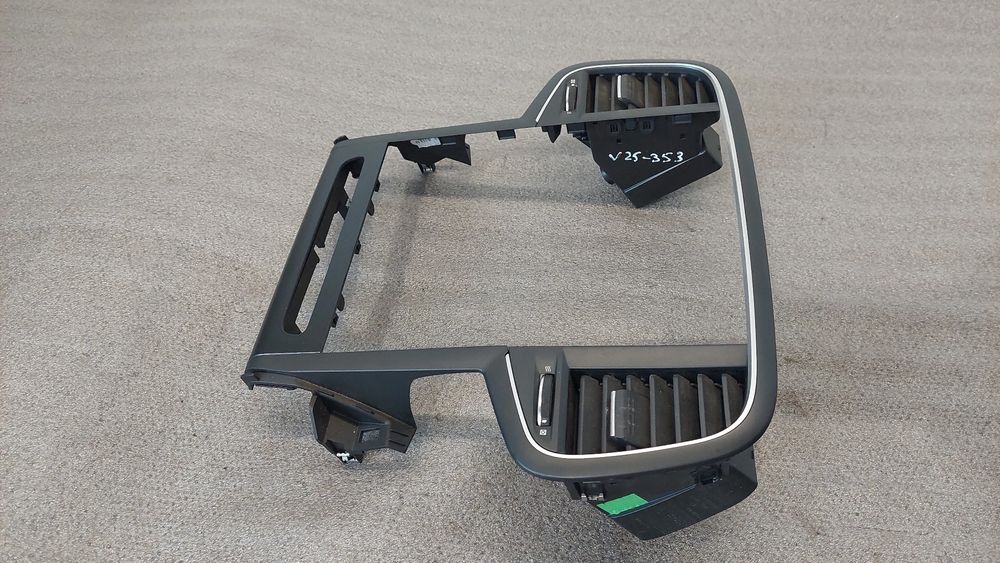 Difusor / saída de ar RENAULT Megane IV Grandtour (K9A/M_)