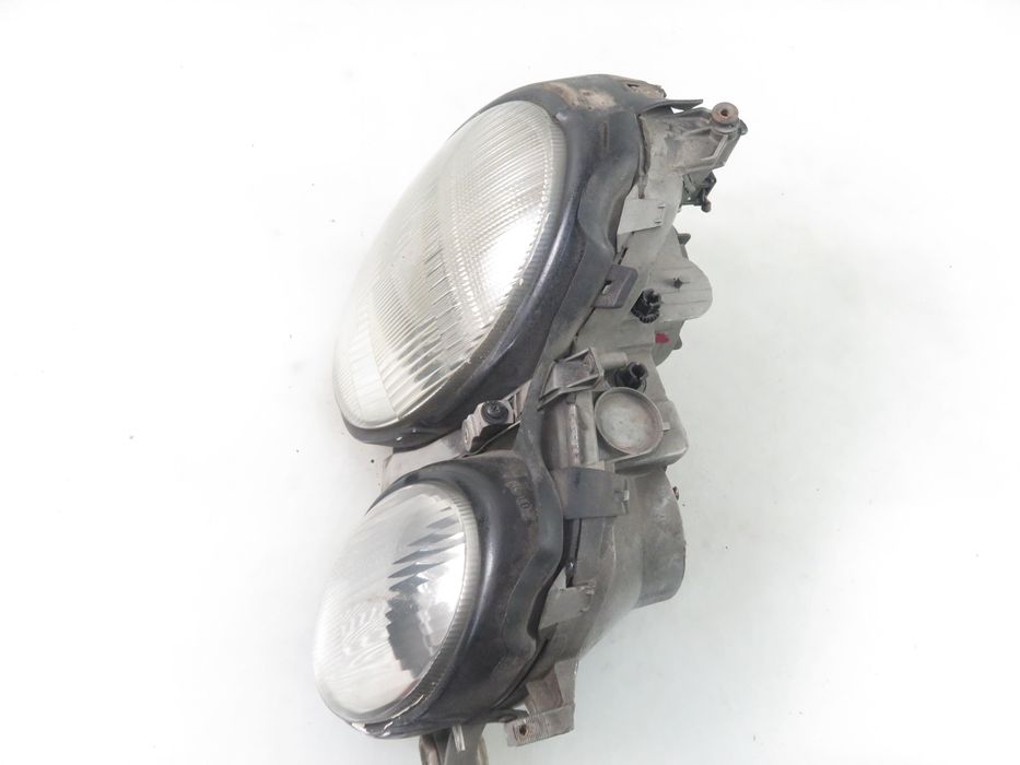 Lampa Prawa Przednia Mercedes Clk C208