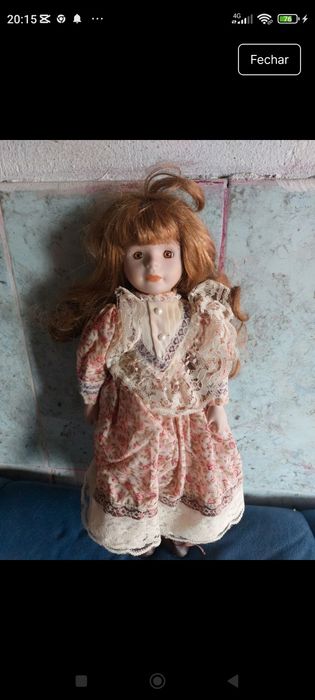 Bonecas de porcelana