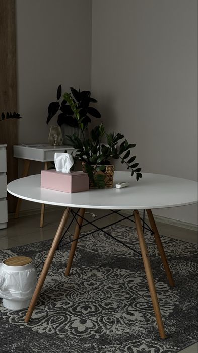 Стол кухонный , стол офисный