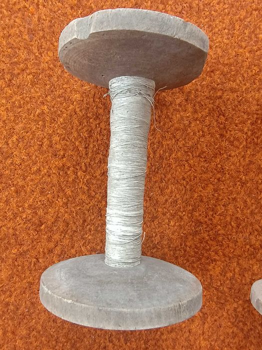 Stare szpulki drewniane