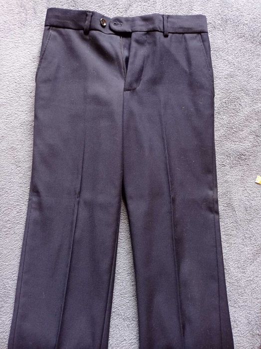 ЗНИЖКА!!! Брюки на хлопчика 6-8 років (110-120 см). Для школи.