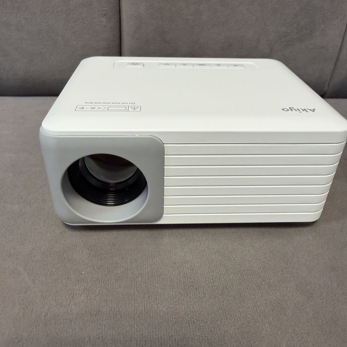 Міні проектор AKIYO O1