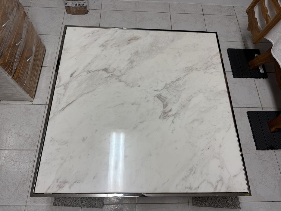 Vende-se mesa marmore