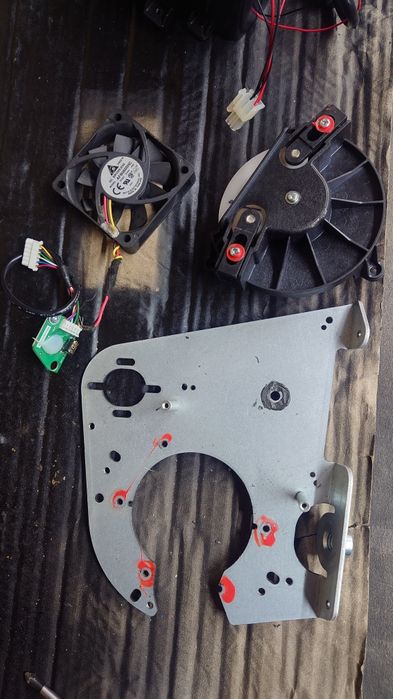 Запчастини thrustmaster T300