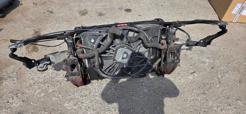 Pas przedni chłodnice wentylator Mercedes W211 E-Klasa 3.2 v6 benzyna