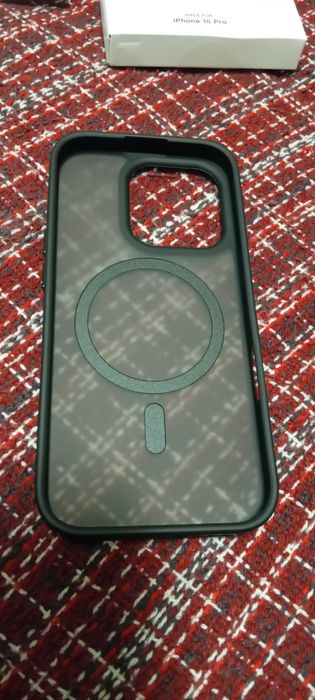 2 Capas MagSafe para iPhone 16 Pro (Novas a estrear)