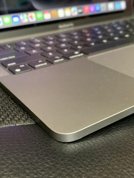 MacBook Pro 2020, 8 GB RAM, 256 GB SSD, Intel Core i5 Quad-Core, with Warranty64284544921474122