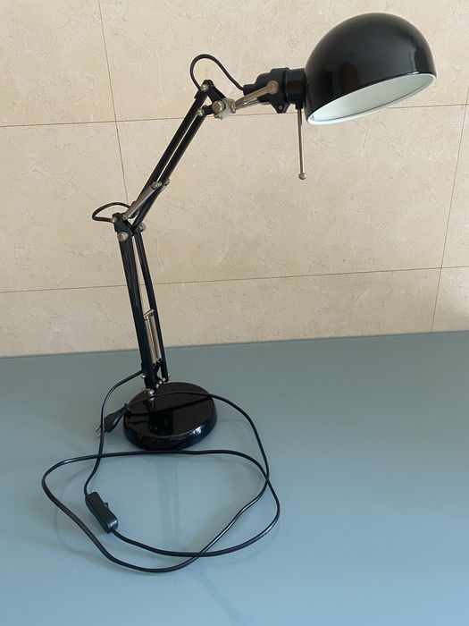 Candeeiro articulado secretária