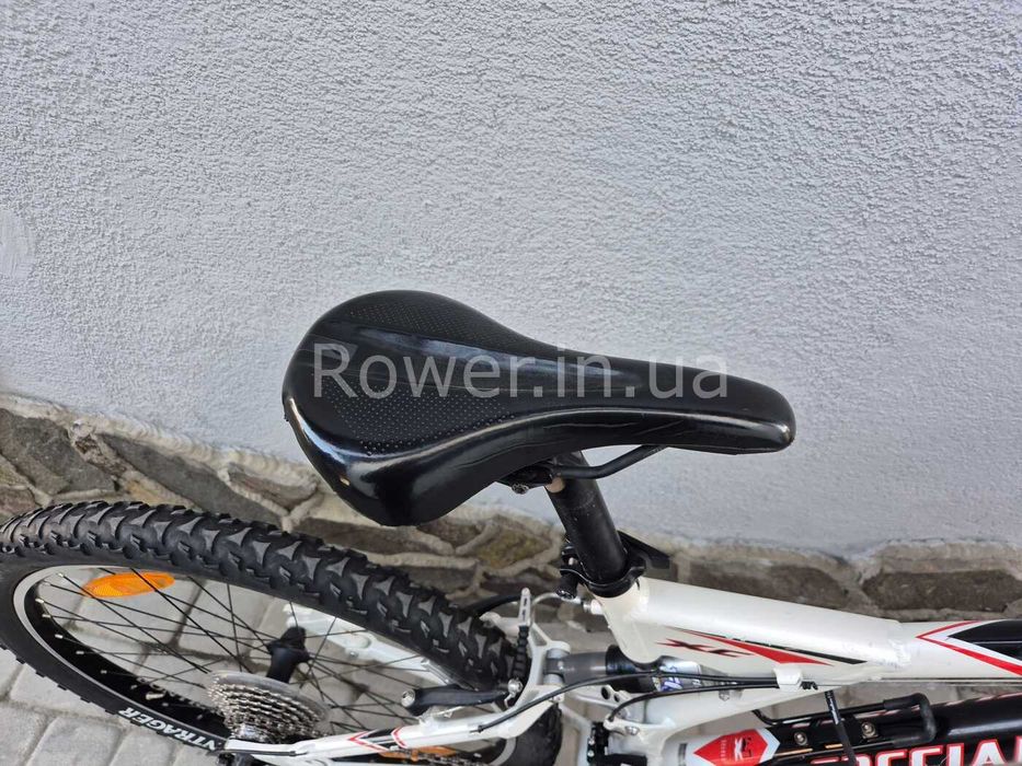 Алюмінієвий велосипед двопідвіс касета бу Specialized Rockhopper 26 M1