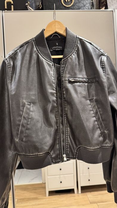 Stradivarius Bomber Jacket – Black | Size M