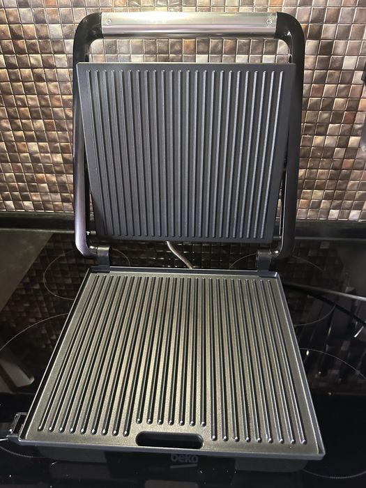 Гриль- прес електричний Polaris PGP 1502