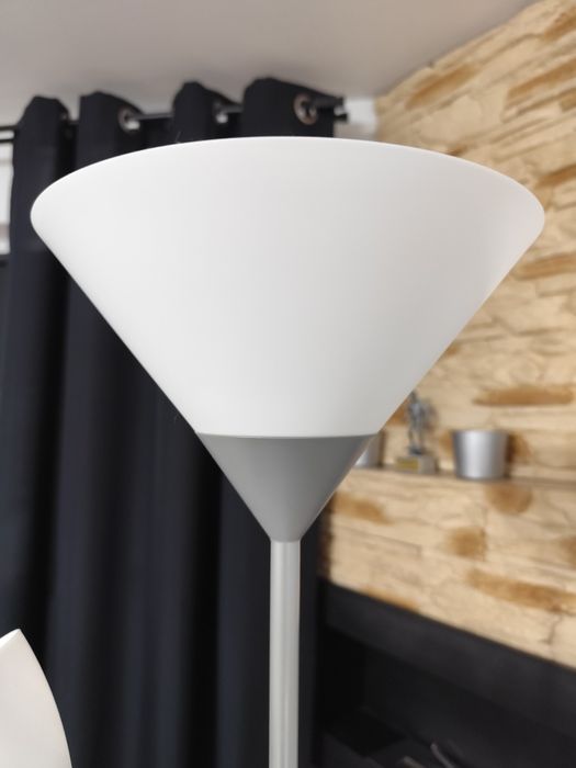 Sprzedam lampę stojącą