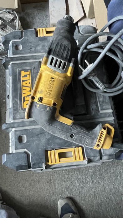 Młotowiertarka SDS+ Dewalt D25144QS udar 3j! 900W + walizka dewalt
