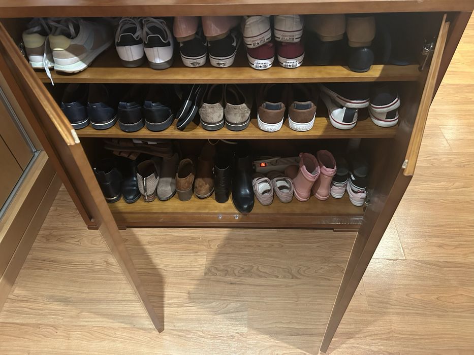 Movel sapateira cor cerejeira