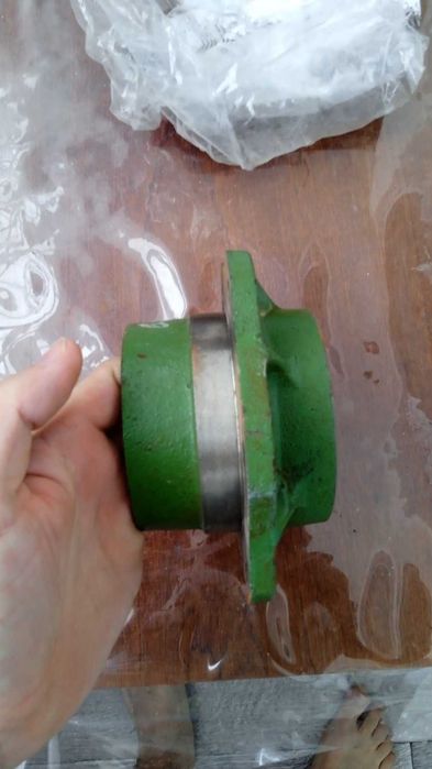 Ступиця тарілки нижня.