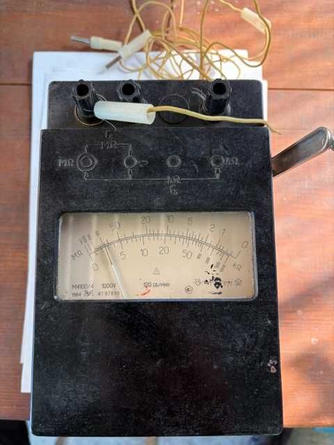 Мегаомметр М4100