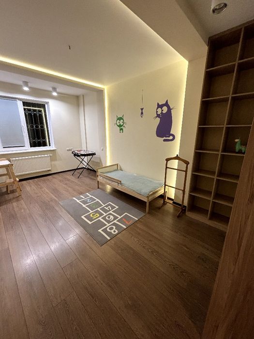 ЖК Кришталеві Джерела зручна 3К/84м2 якісний дизайнерський ремонт