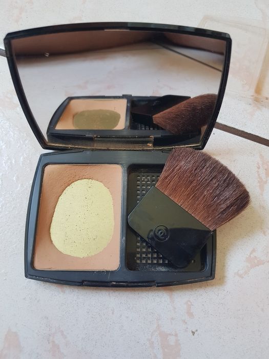 Puder Chanel uzywany