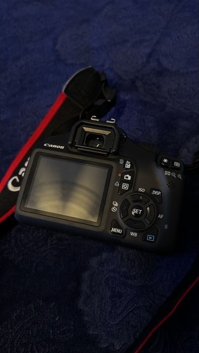 Canon 1100D DSLR