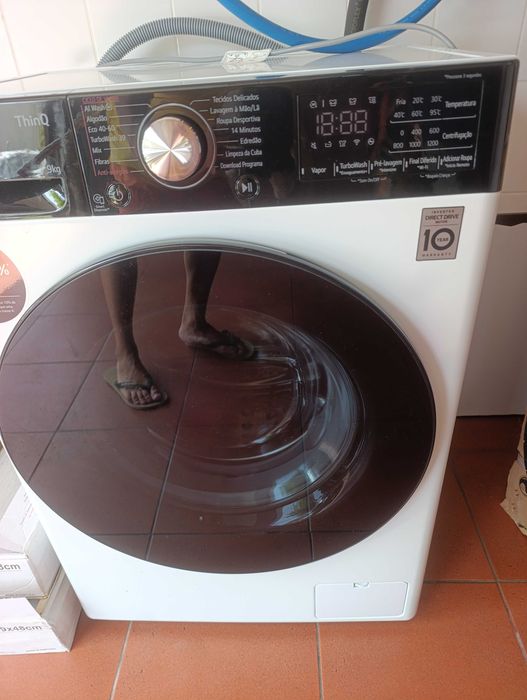 Máquina de lavar LG A+ 9kg Nova.