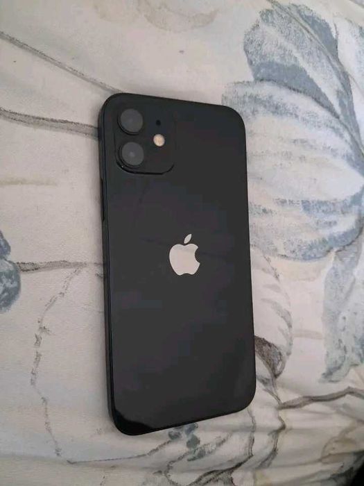 Telefone i phone 12