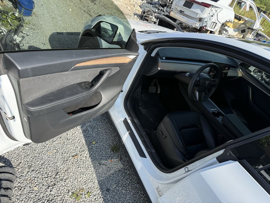 Розборка розбірка запчастини Tesla Model Y Тесла Модель У білий колір перламутр PPSW все в рідній фарбі.