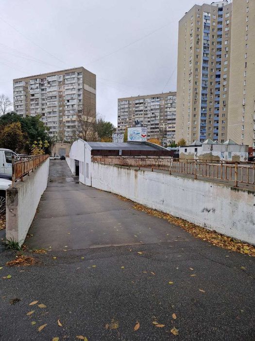 Аренда места с зарядкой для электромобиля подземный паркинг Правды 31А